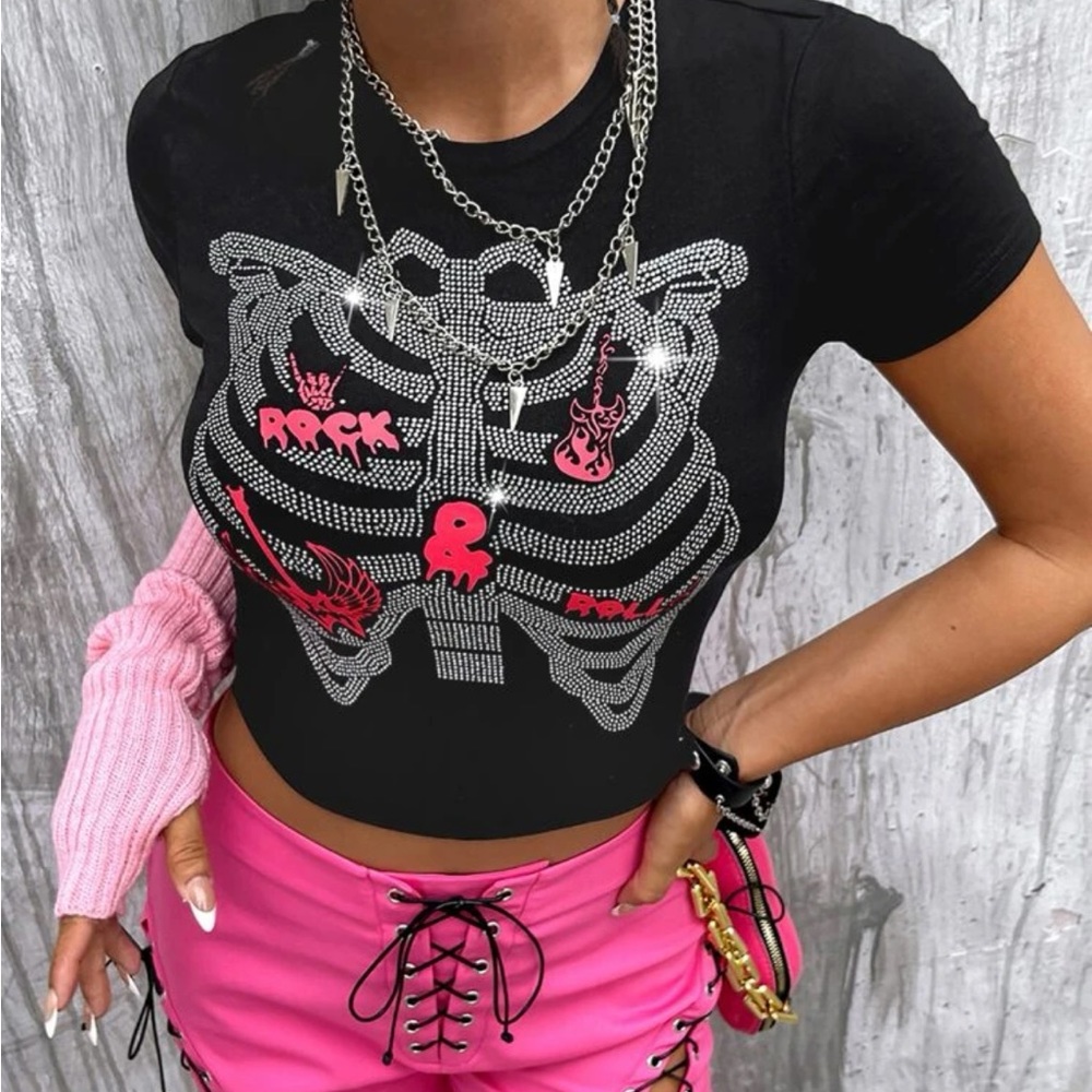 Brand New ROMWE PUNK Rhinestone Skeleton Pattern Letter Graphic Crop Tee